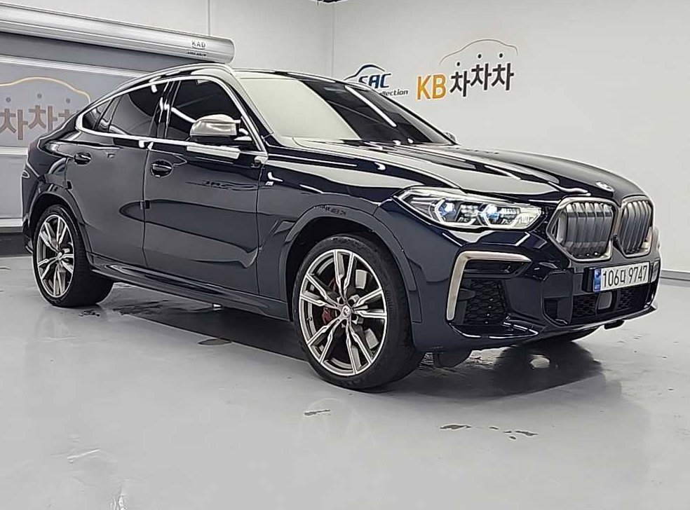BMW X6 M50i 사진 4