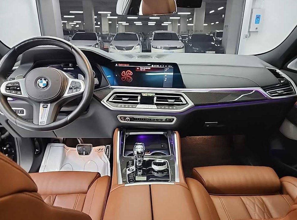 BMW X6 M50i 사진 7