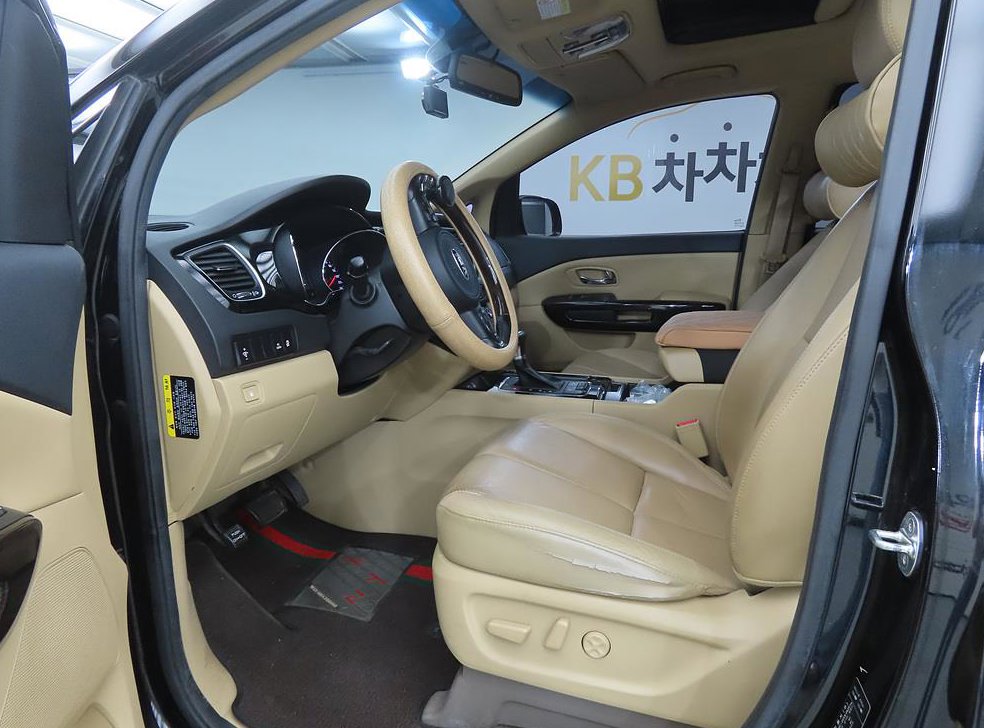 기아 카니발 디젤 7인승 리무진 사진 5