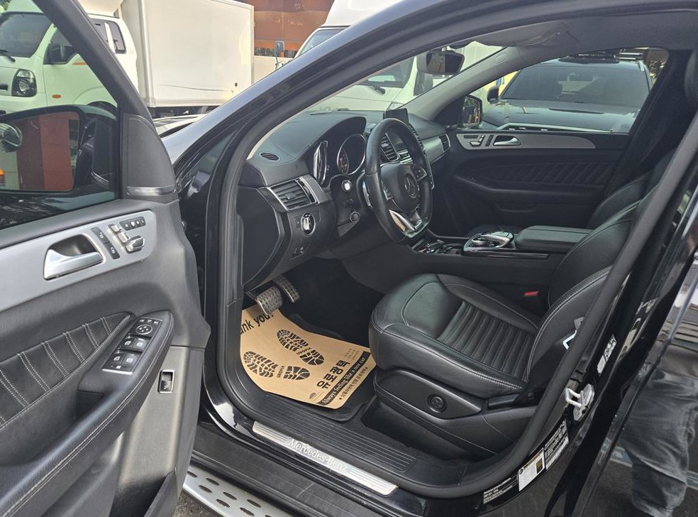 벤츠 GLE 클래스 GLE 350 d 4MATIC 쿠페 사진 13