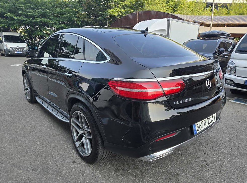 벤츠 GLE 클래스 GLE 350 d 4MATIC 쿠페 사진 5