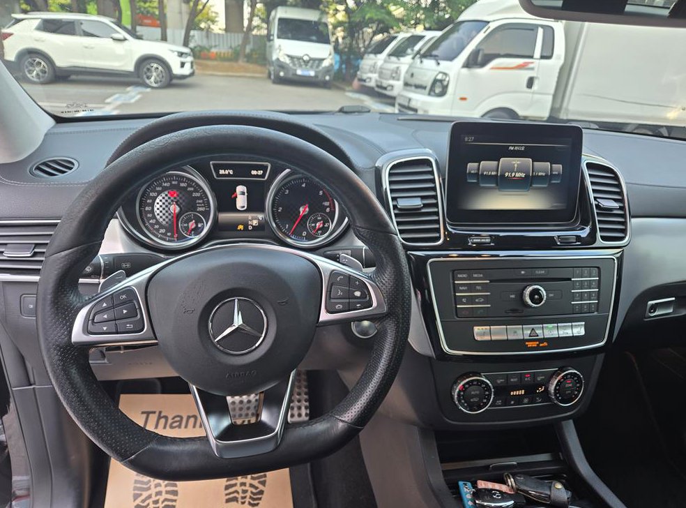 벤츠 GLE 클래스 GLE 350 d 4MATIC 쿠페 사진 8
