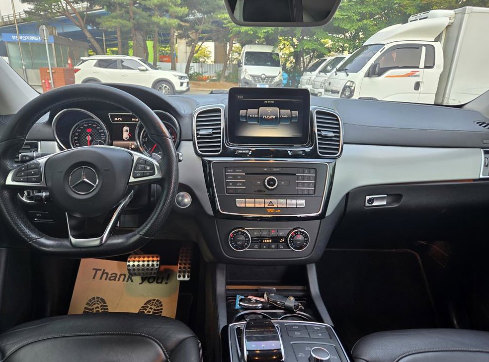벤츠 GLE 클래스 GLE 350 d 4MATIC 쿠페 사진 9