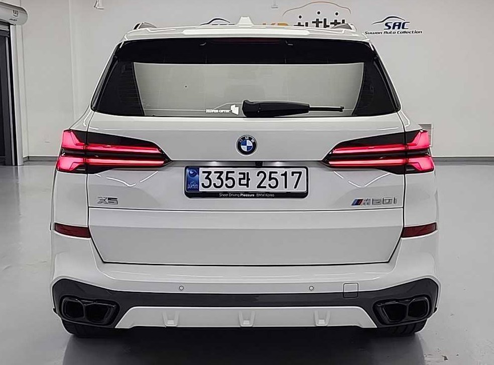 BMW X5 M60i 사진 3
