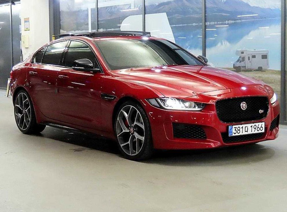 재규어 XE 3.0 SC S