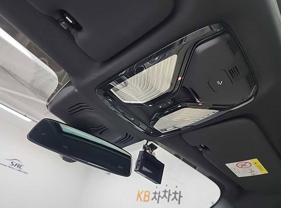 BMW X5 M50i 사진 17