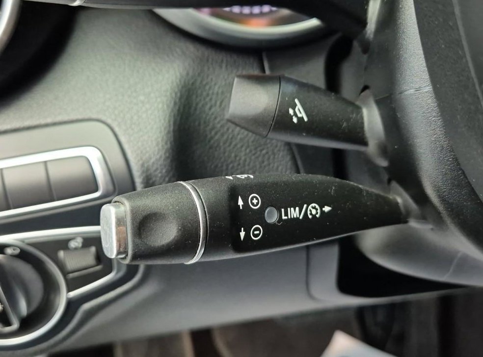 벤츠 C 클래스 C200 아방가르드 사진 8