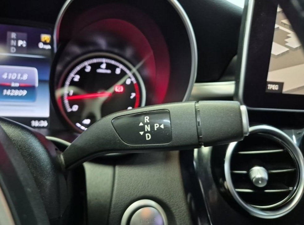 벤츠 C 클래스 C200 아방가르드 사진 9