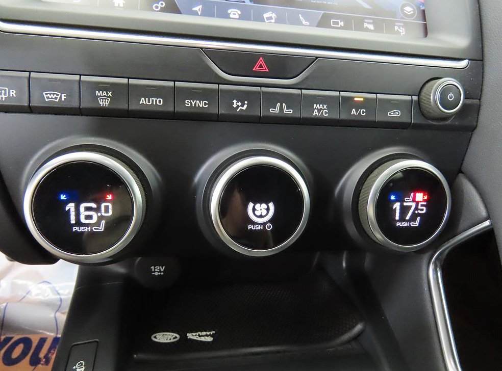재규어 E-PACE D180 SE 사진 13