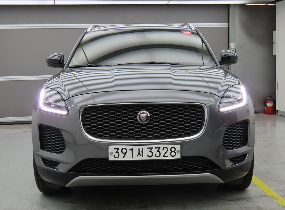 재규어 E-PACE D180 SE 사진 2
