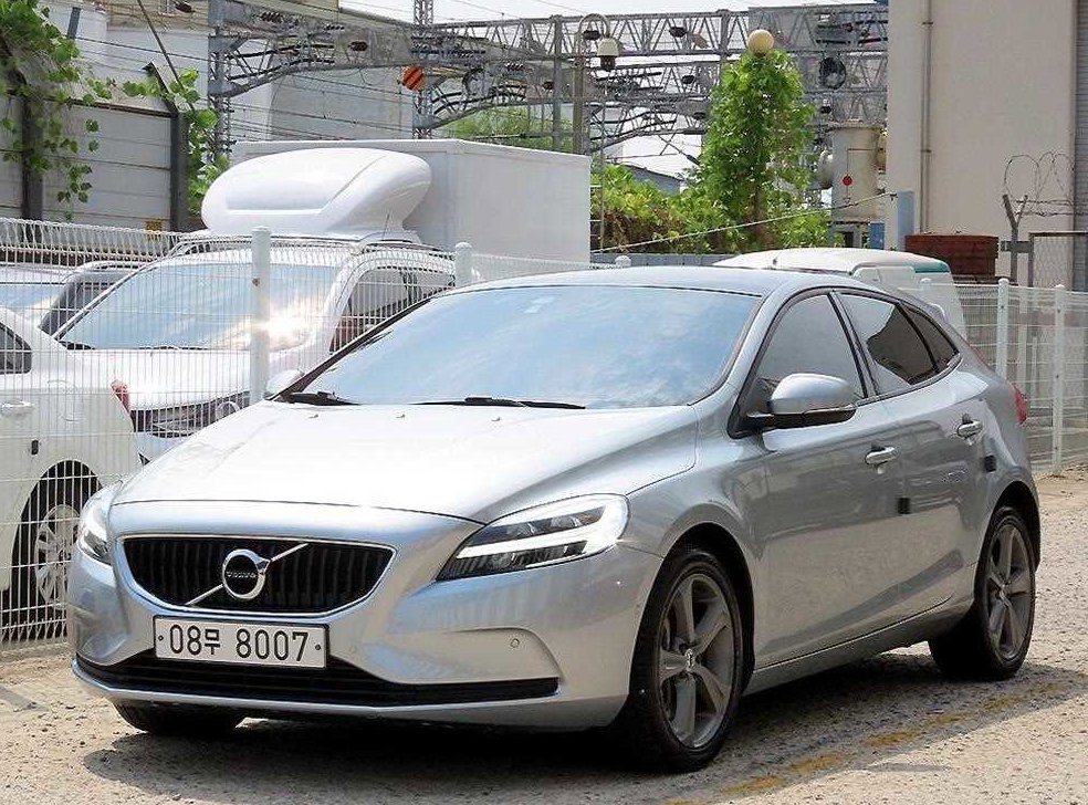 볼보 V40 D3