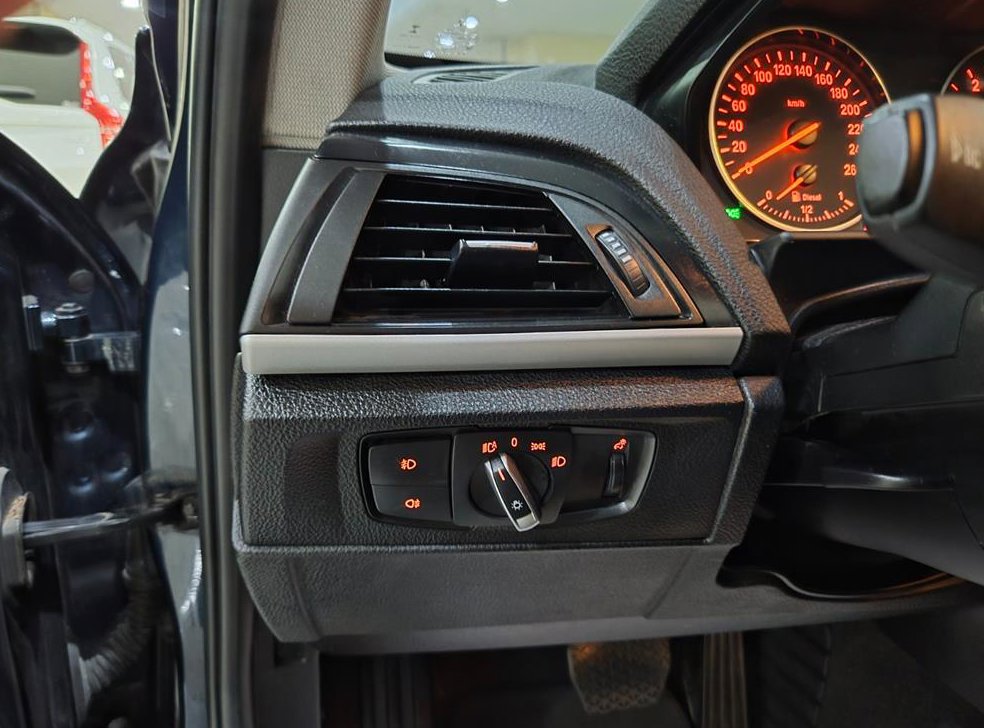 BMW 1시리즈 118d 어반 팩 1 사진 15