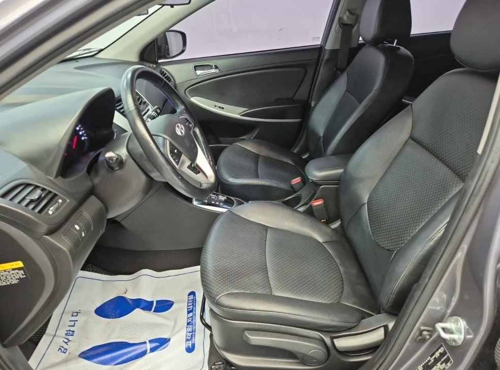 현대 엑센트 1.4VVT 모던 사진 11