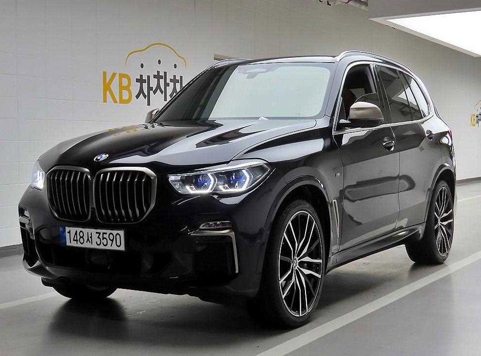 BMW X5 M50i 사진 2