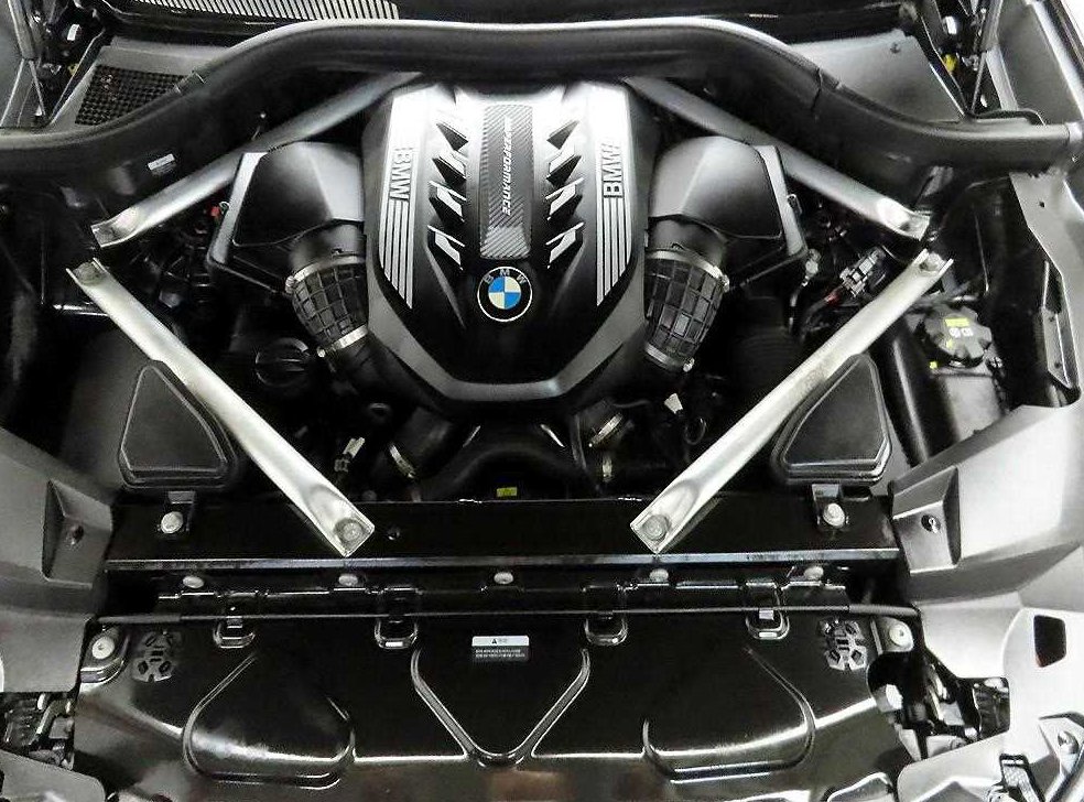 BMW X5 M50i 사진 20