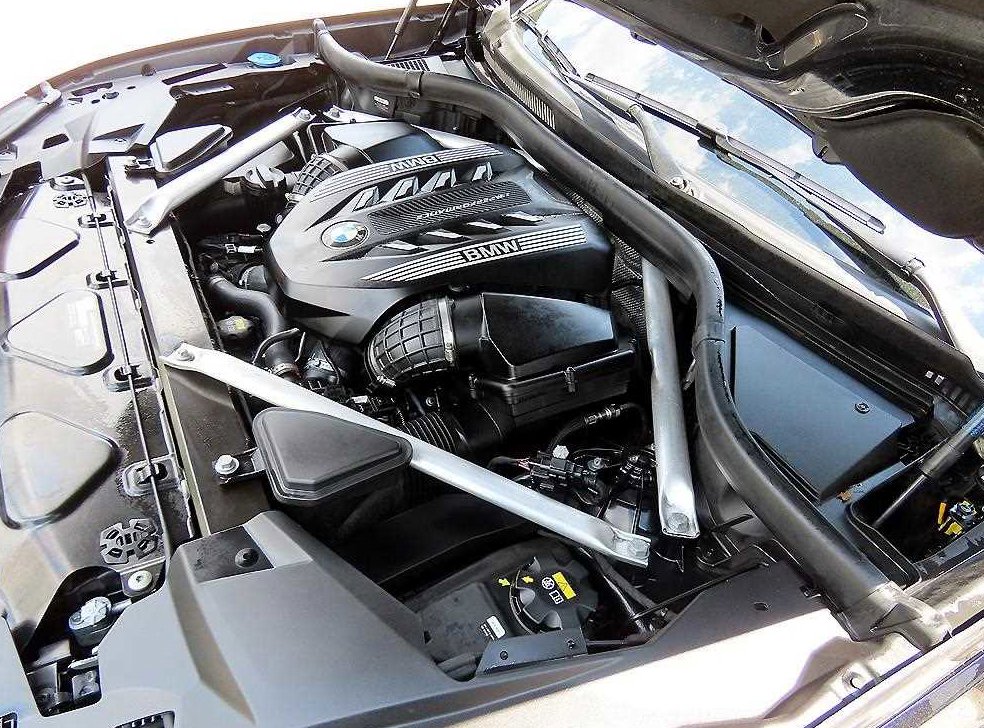BMW X6 M50i 사진 19