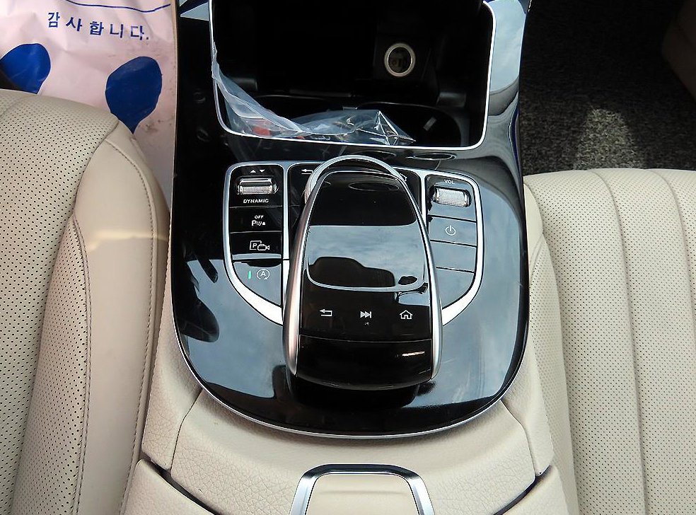 벤츠 E 클래스 E300 4MATIC 익스클루시브 사진 13