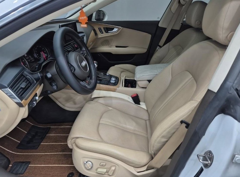 아우디 A7 55 TDI 콰트로 프레스티지 사진 13