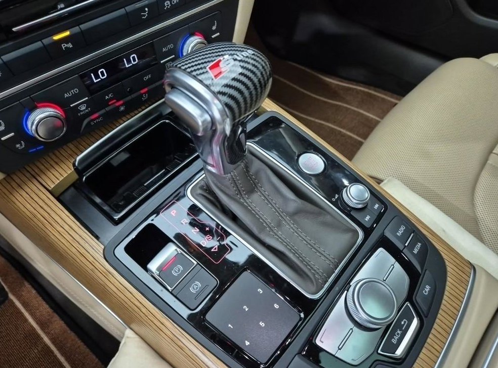 아우디 A7 55 TDI 콰트로 프레스티지 사진 15