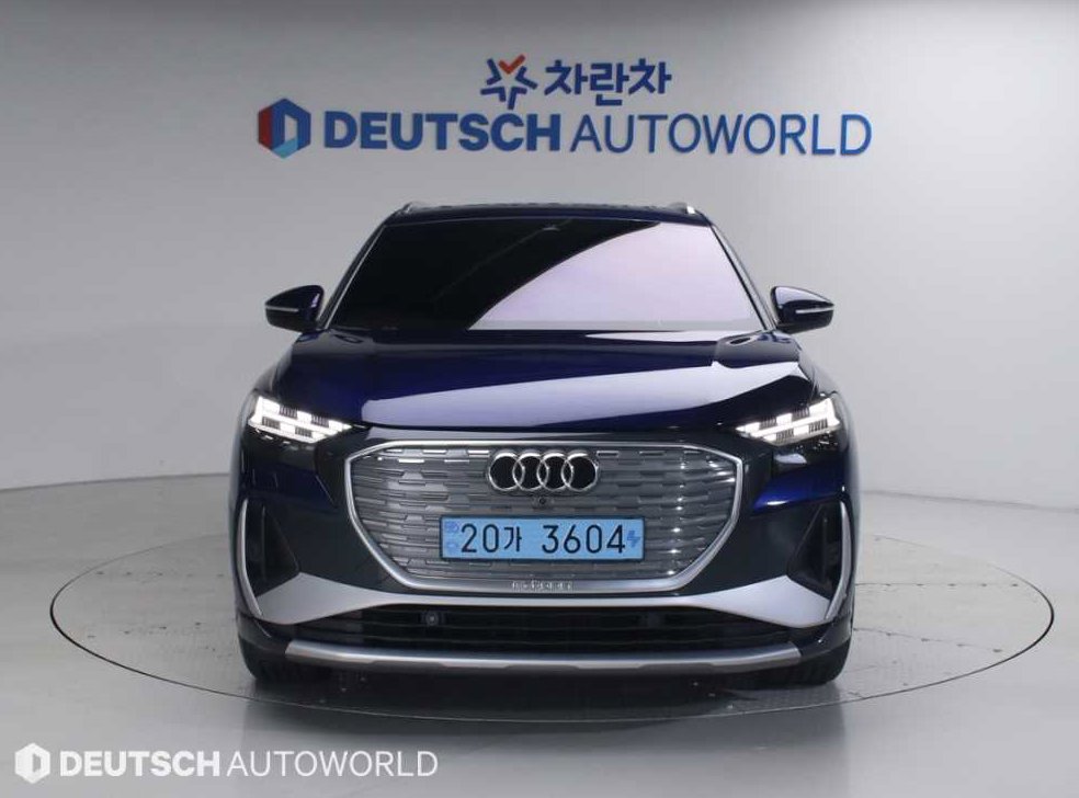 아우디 Q4 40 프리미엄 사진 3