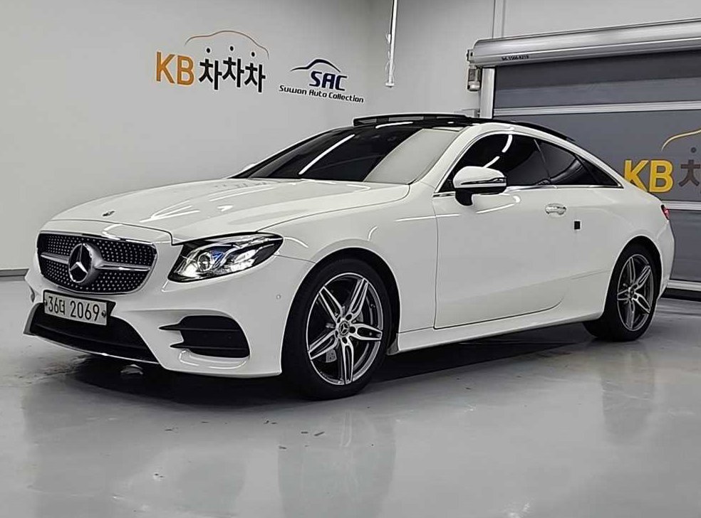 벤츠 E 클래스 E220d 쿠페