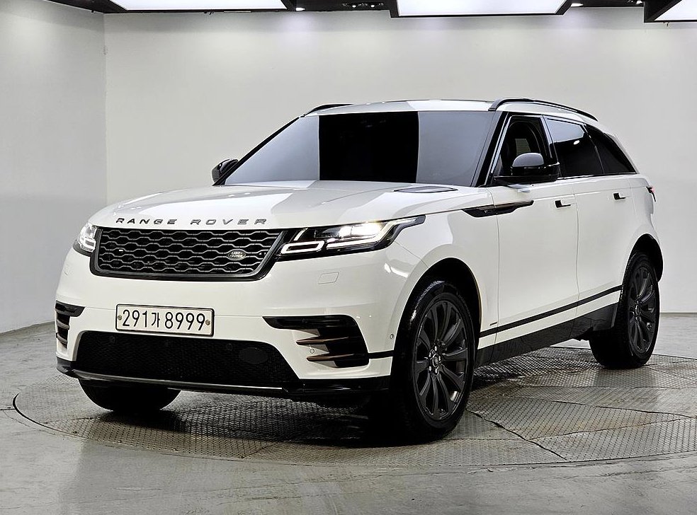 랜드로버 레인지로버 벨라 2.0 D240 R-다이나믹 SE