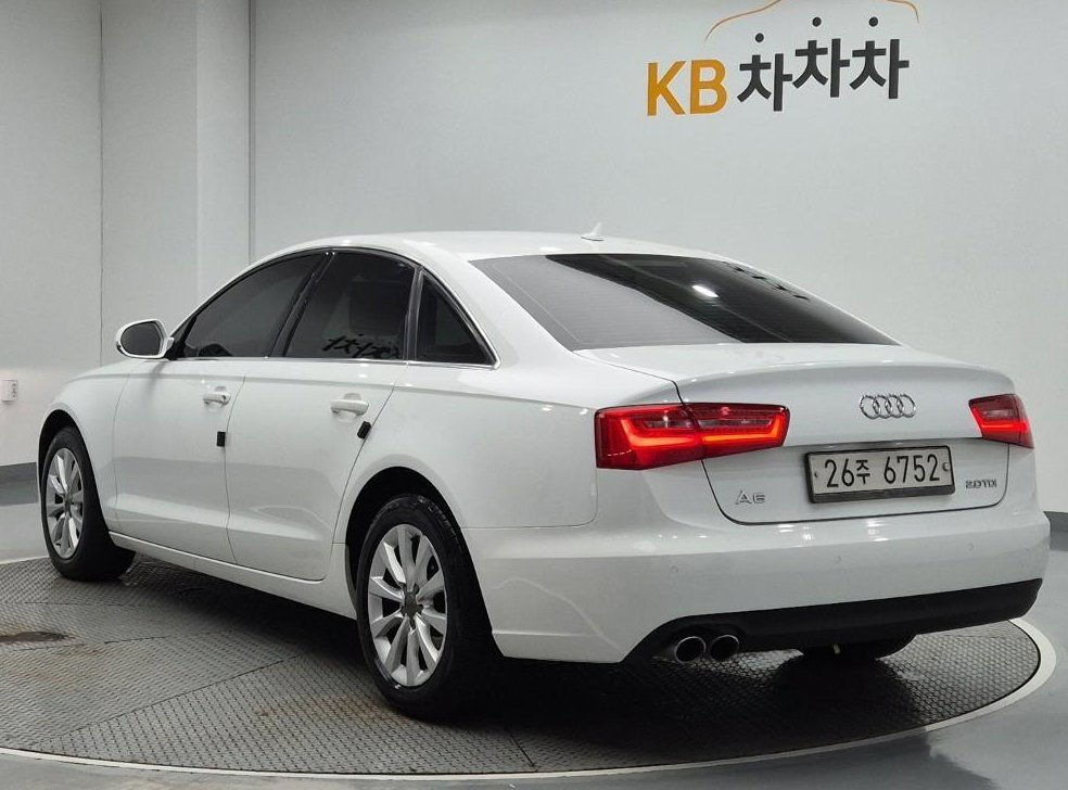 아우디 A6 2.0 TDI 사진 3