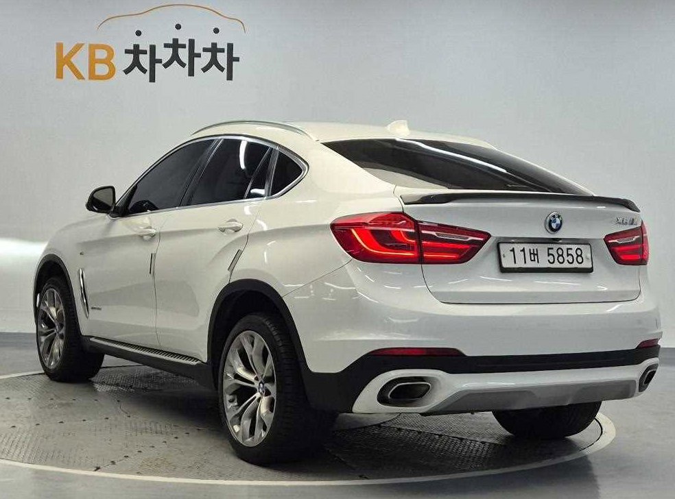 BMW X6 xDrive 30d 사진 2
