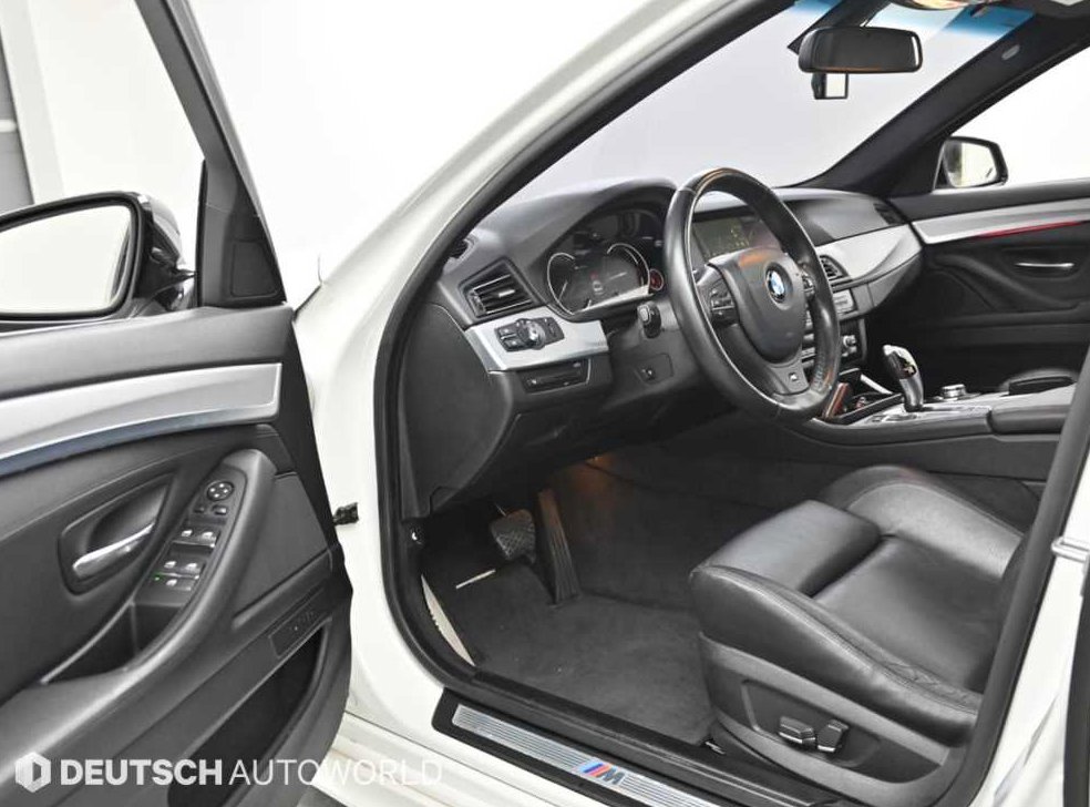 BMW 5시리즈 520d M 스포츠 사진 11