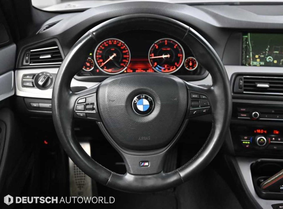 BMW 5시리즈 520d M 스포츠 사진 13