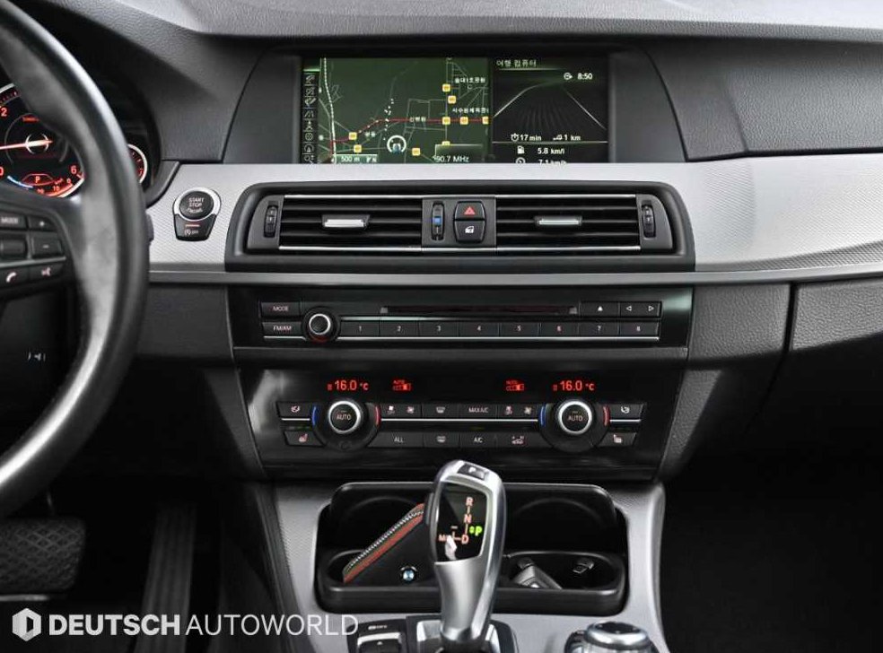 BMW 5시리즈 520d M 스포츠 사진 14
