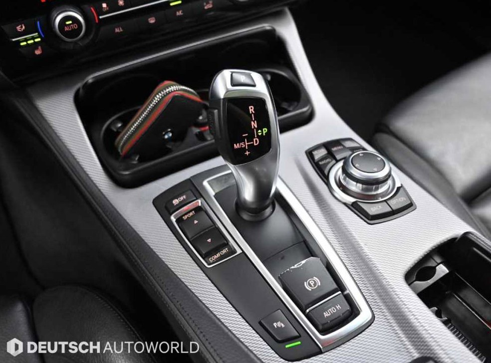 BMW 5시리즈 520d M 스포츠 사진 9
