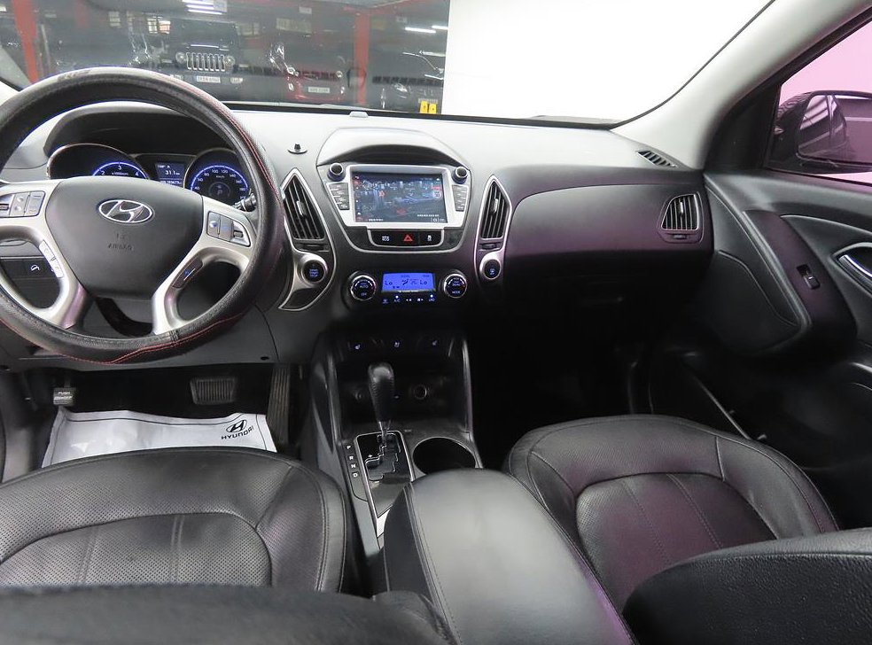 현대 투싼 2WD VGT LX20 사진 7