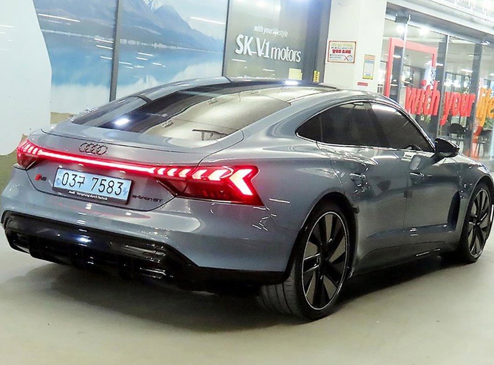 아우디 e-트론 GT GT 콰트로 프리미엄 사진 4