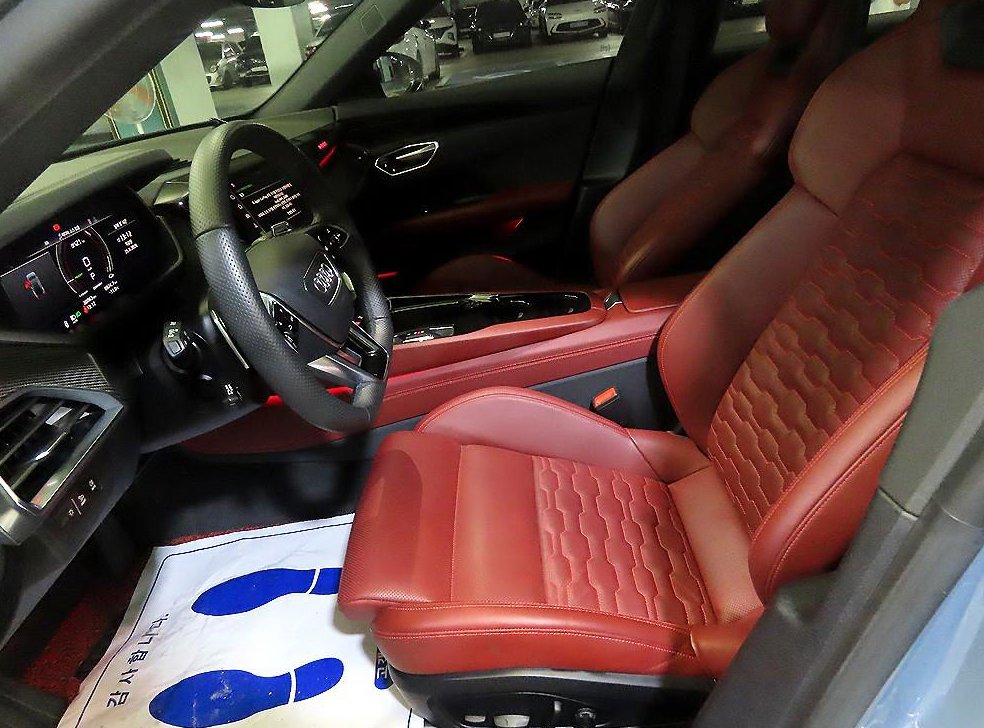 아우디 e-트론 GT GT 콰트로 프리미엄 사진 6