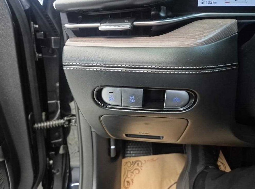 제네시스 G90 3.5T GDI AWD 사진 18