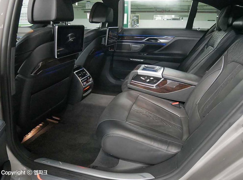BMW 7시리즈 730Ld xDrive 사진 11