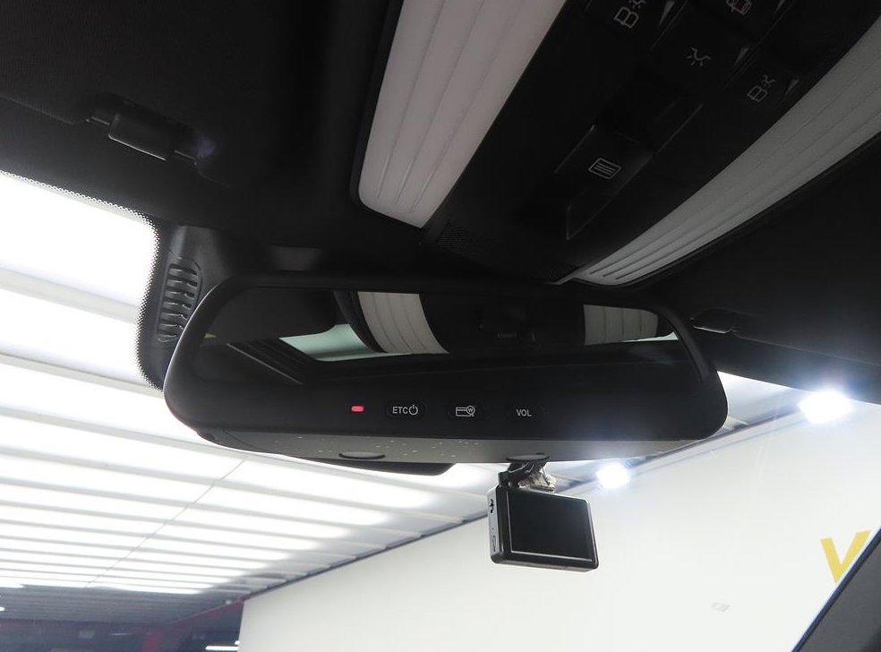 벤츠 E 클래스 E300 엘레강스 사진 13