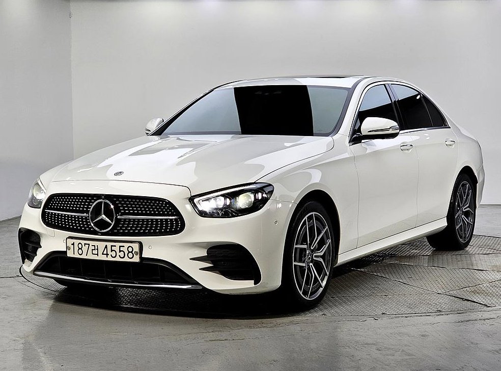 벤츠 E 클래스 E220d 4MATIC AMG라인