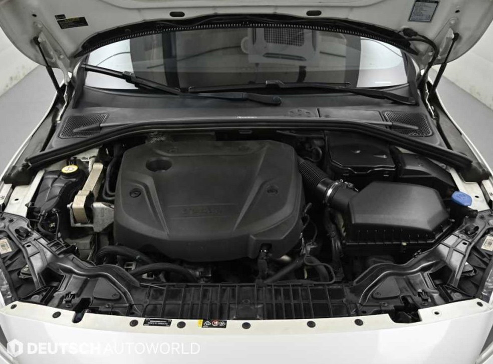 볼보 V60 2.0 D4 R-디자인 사진 6