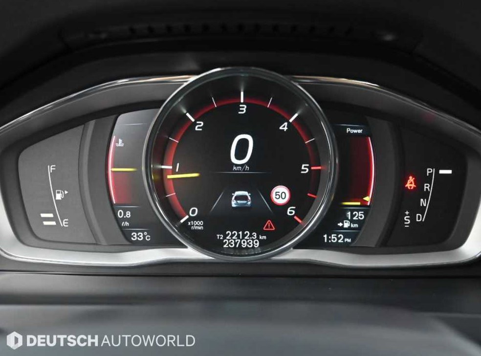 볼보 V60 2.0 D4 R-디자인 사진 8