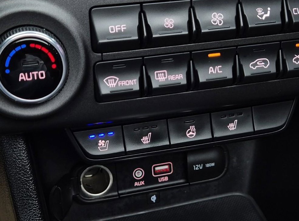 기아 스포티지 디젤 1.7 2WD 노블레스 사진 18