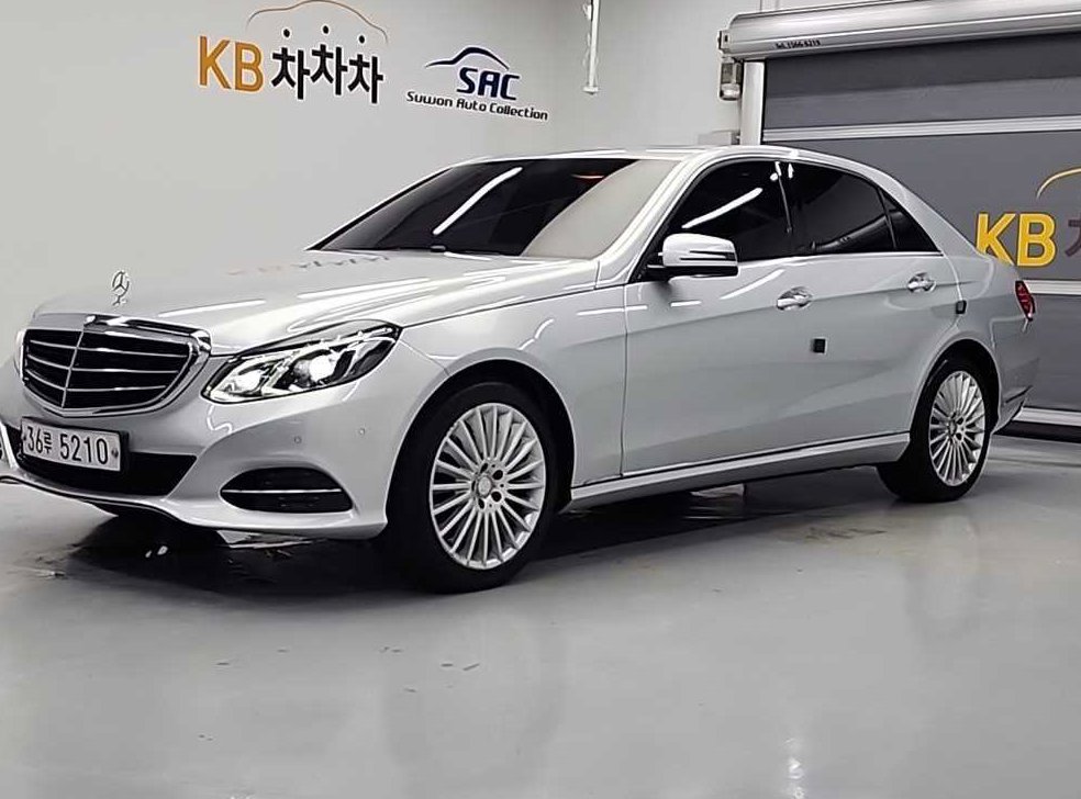 벤츠 E 클래스 E300 엘레강스