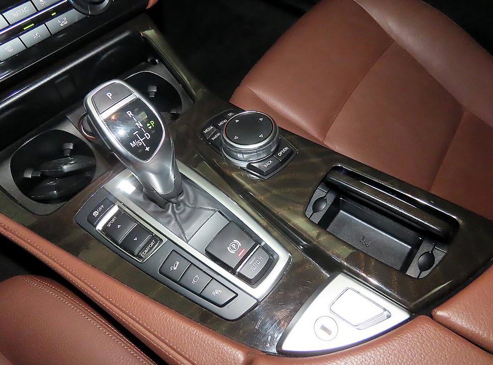 BMW 5시리즈 528i xDrive 사진 12