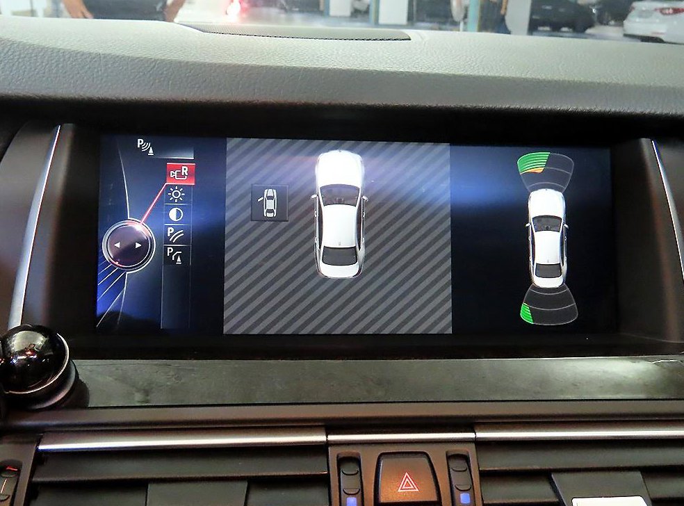 BMW 5시리즈 528i xDrive 사진 14