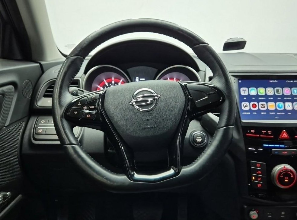 KG모빌리티(쌍용)  티볼리 가솔린 2WD 1.6 VX 사진 17