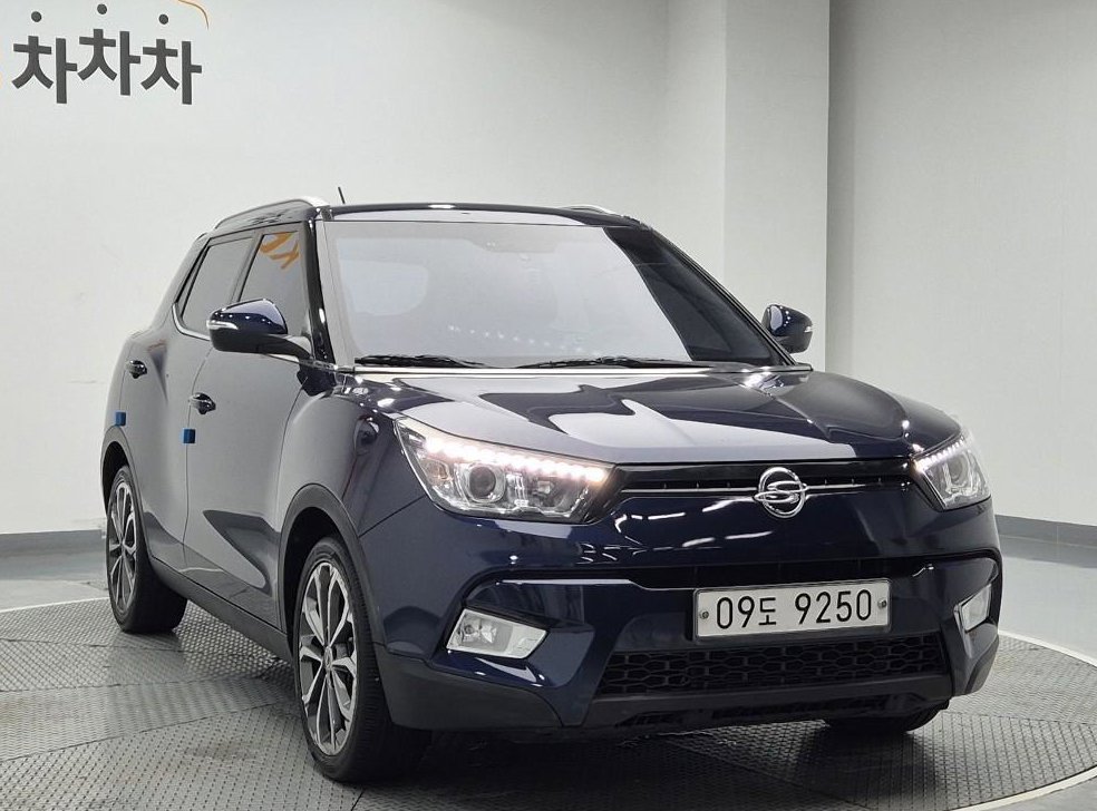 KG모빌리티(쌍용)  티볼리 가솔린 2WD 1.6 VX 사진 4