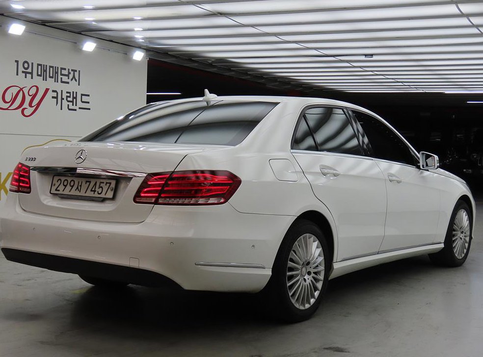 벤츠 E 클래스 E300 엘레강스 사진 3