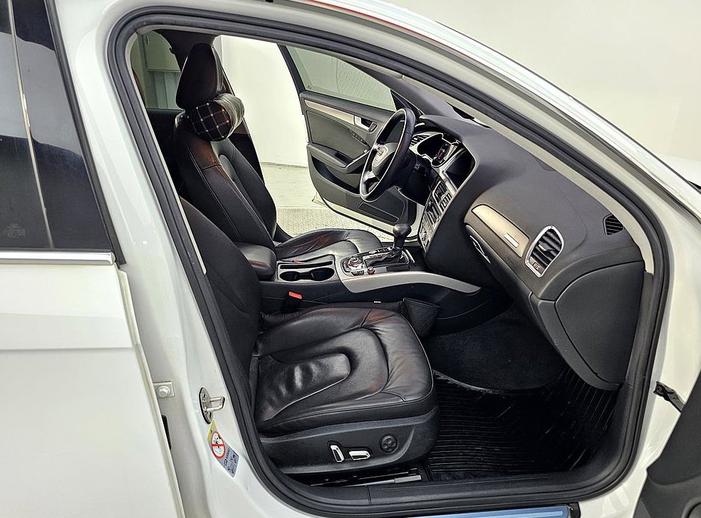 아우디 A4 2.0 TDI 콰트로 사진 11