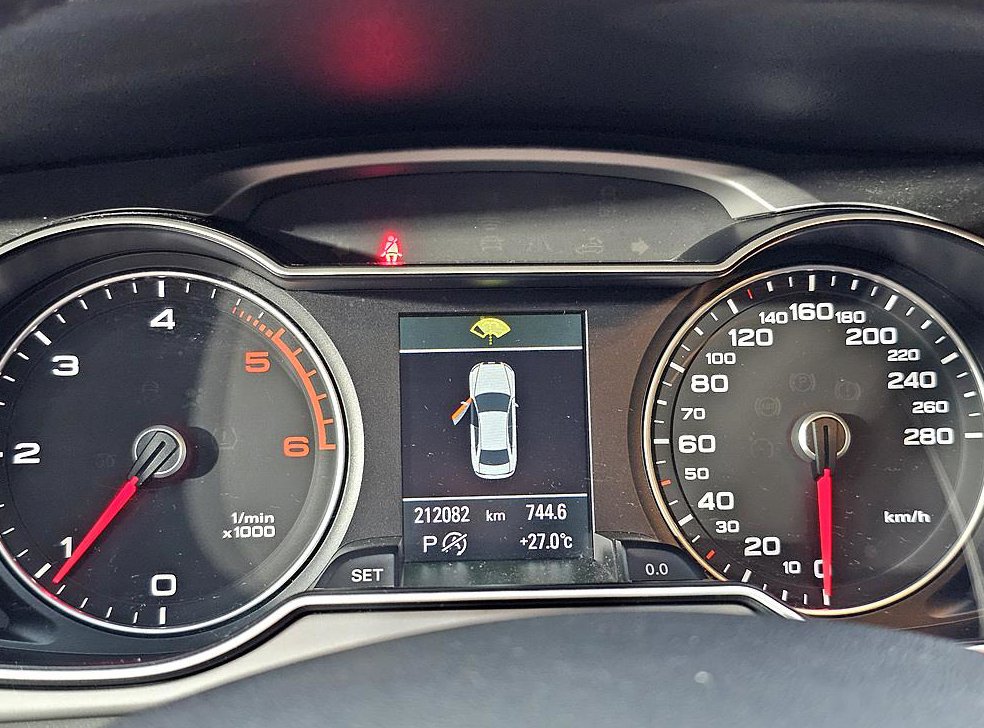 아우디 A4 2.0 TDI 콰트로 사진 7